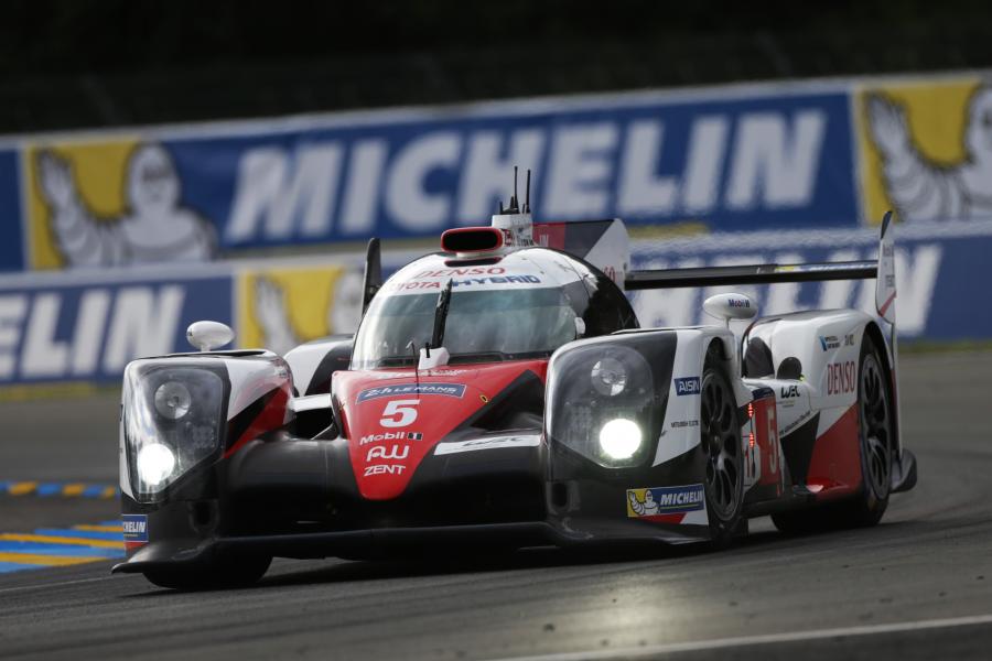  Toyota TS050 Hybrid 2016 года  (фото 5 из 27)